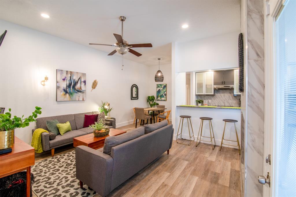 11018 Southwest Oaks BLVD # B