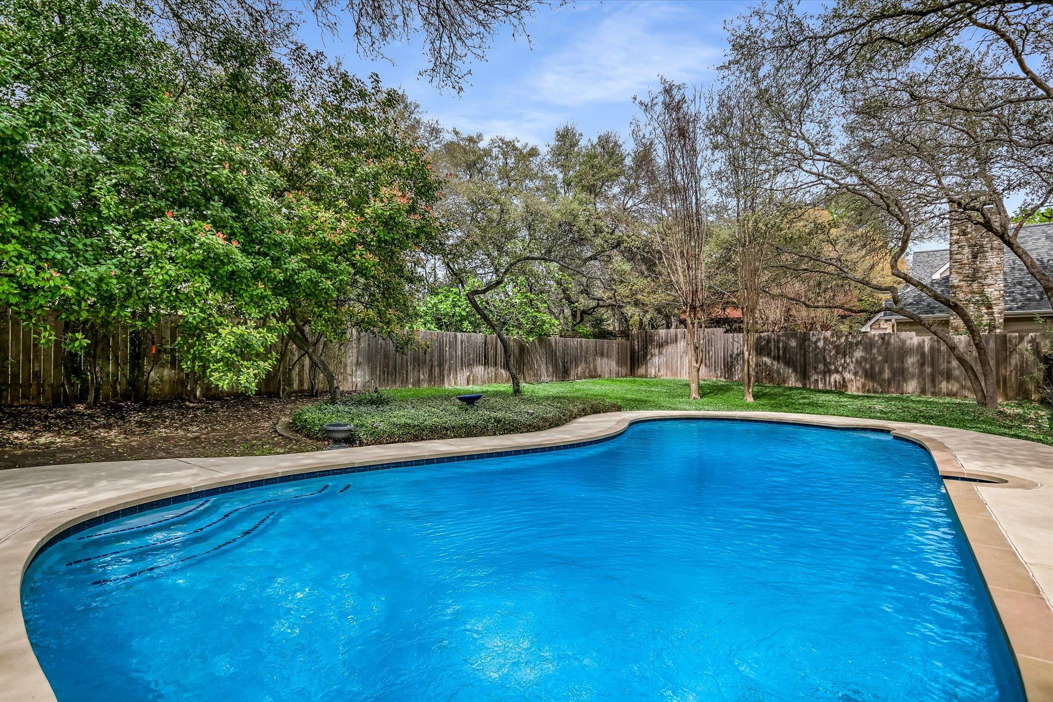 4000 Shadow Oak LN