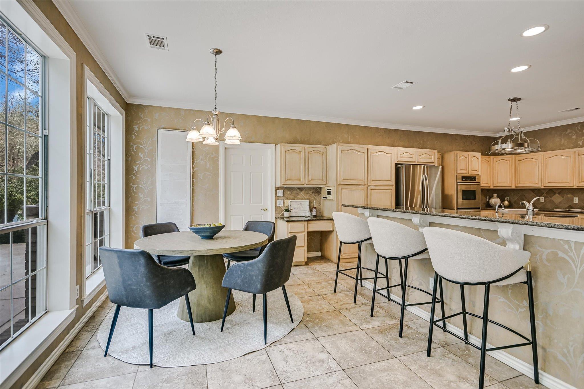 4000 Shadow Oak LN