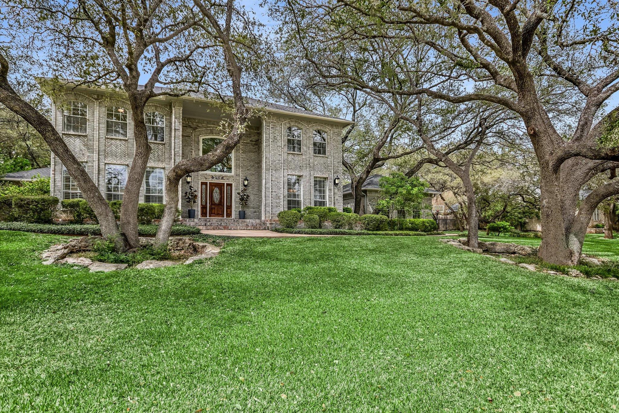 4000 Shadow Oak LN