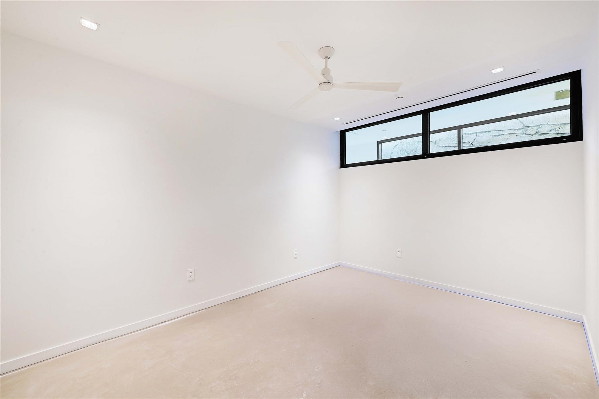1006 Baylor ST # 203
