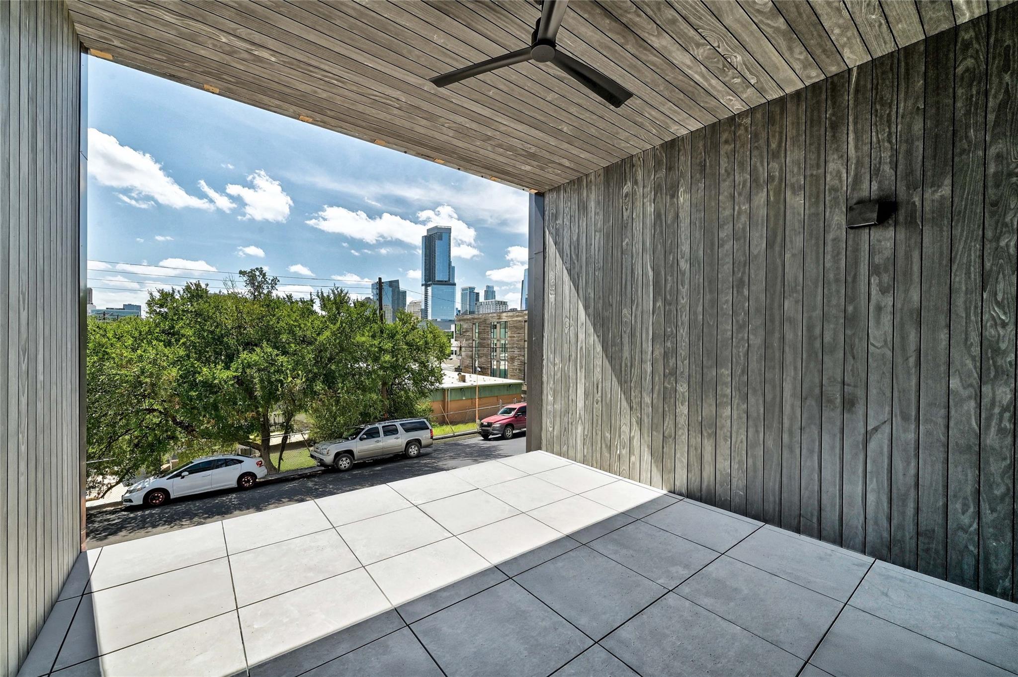 1006 Baylor ST # 203