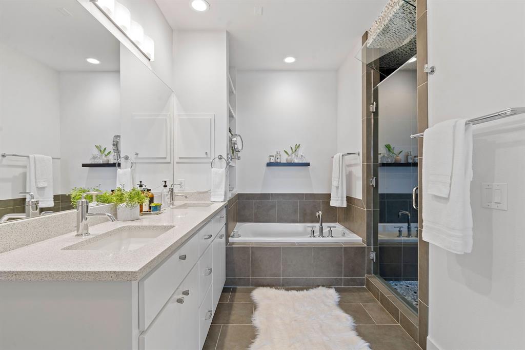 1305 Exposition BLVD # 4