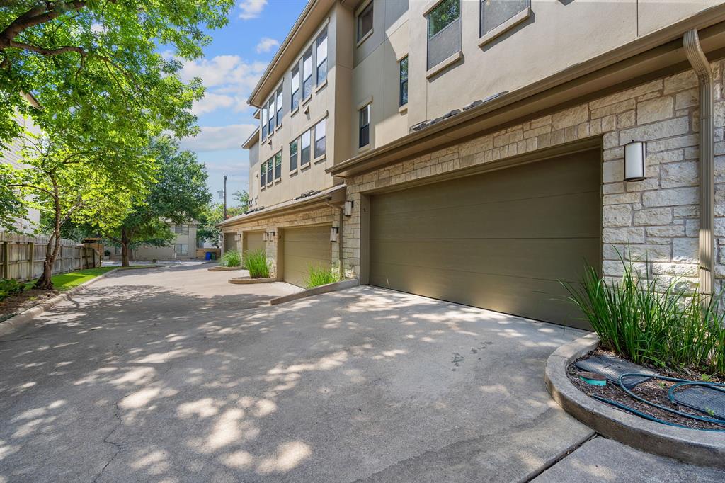 1305 Exposition BLVD # 4