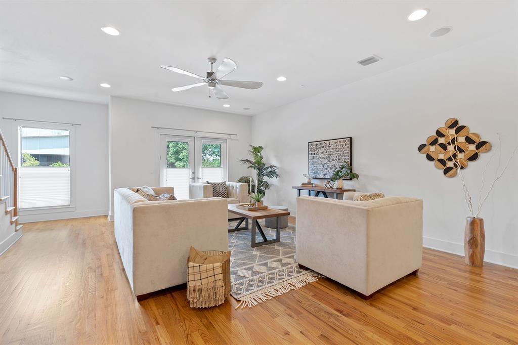 1305 Exposition BLVD # 4