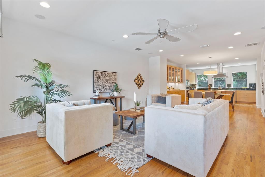 1305 Exposition BLVD # 4