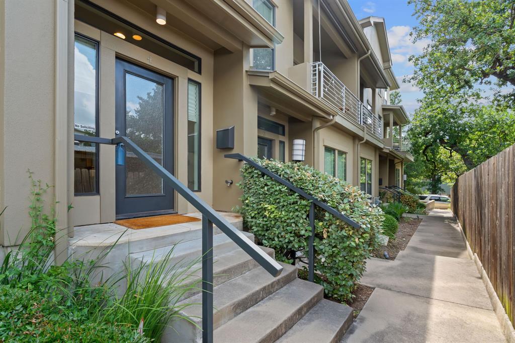 1305 Exposition BLVD # 4