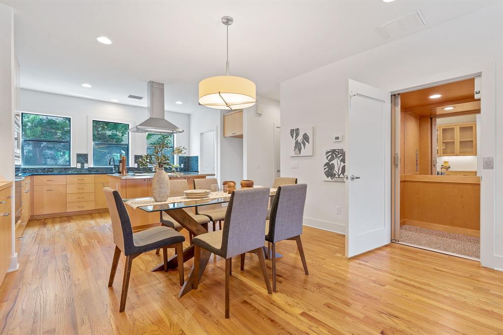 1305 Exposition BLVD # 4