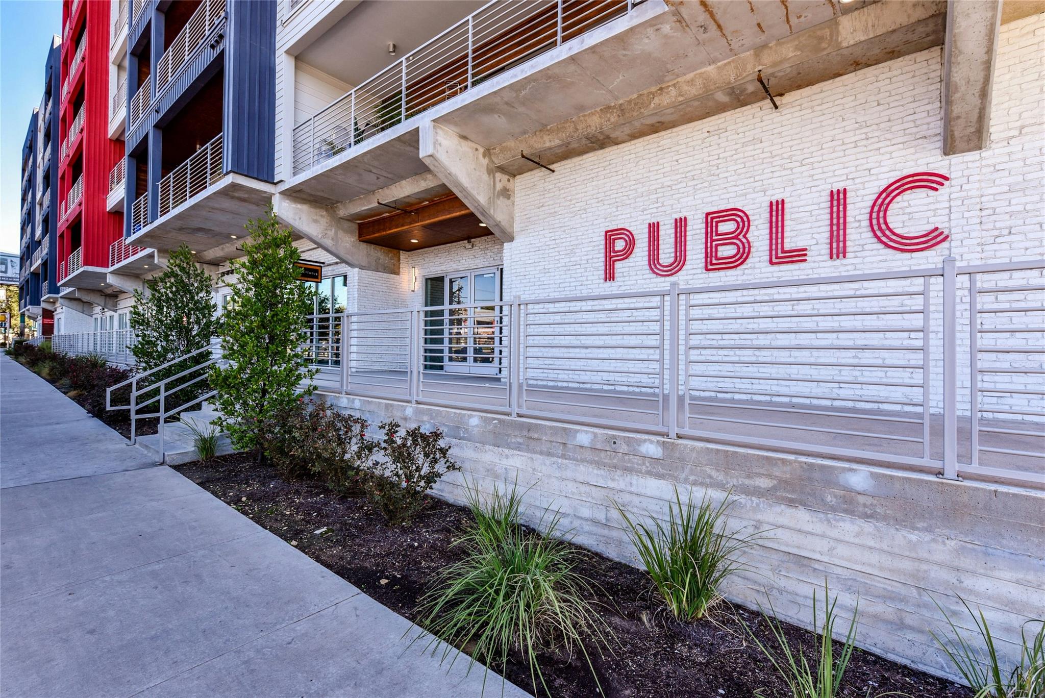 4361 S Congress Ave # 402