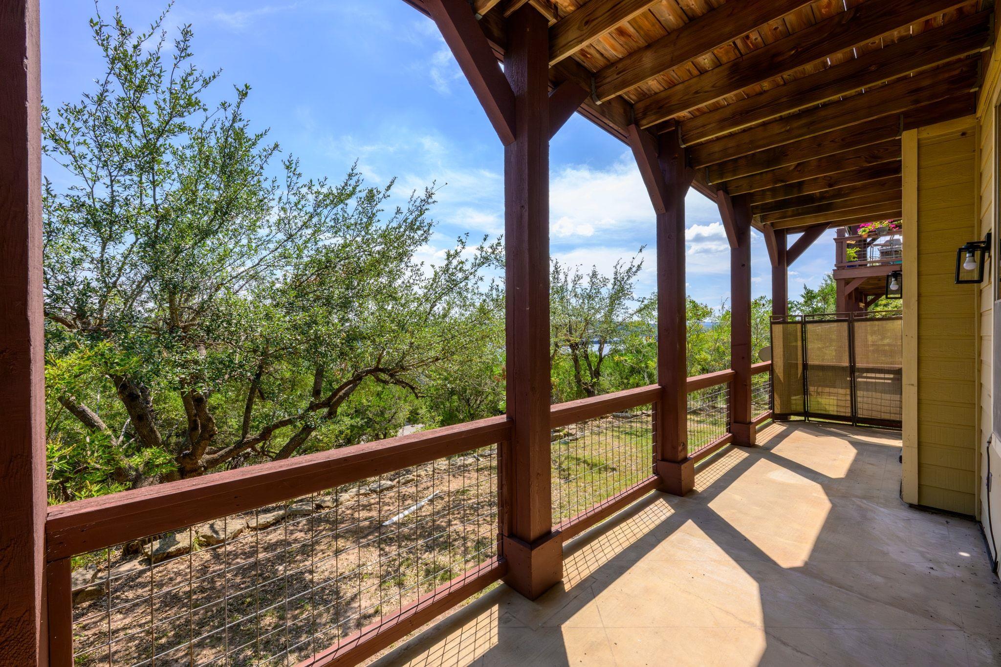 1101 OAK HURST RD # 101