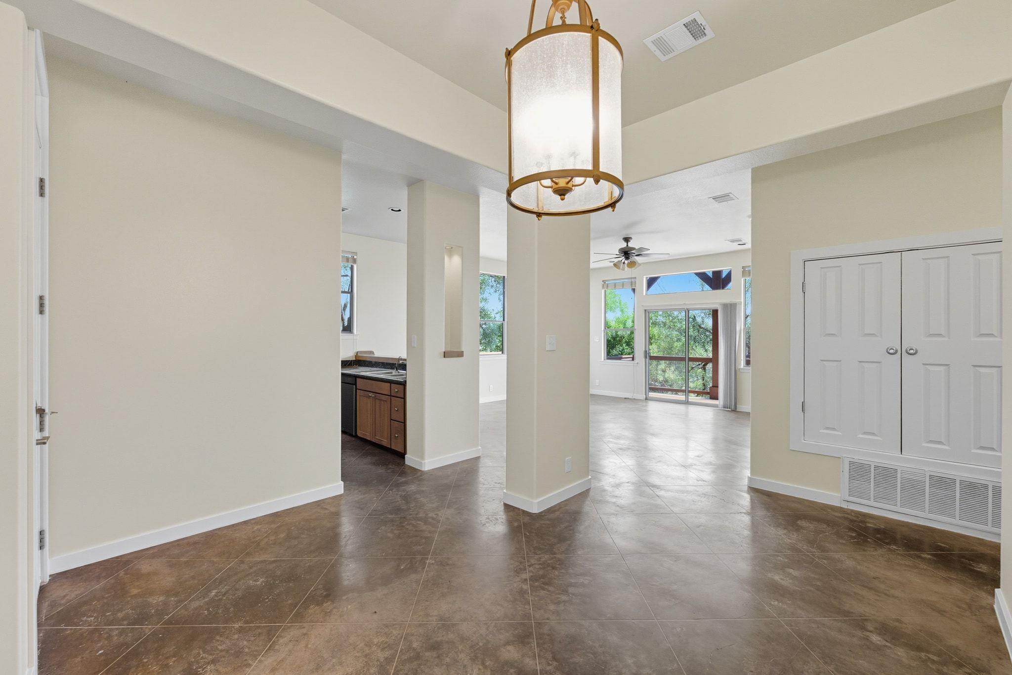 1101 OAK HURST RD # 101