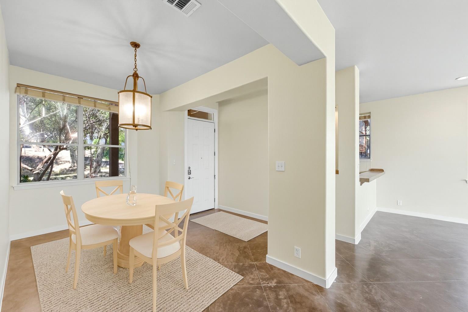 1101 OAK HURST RD # 101