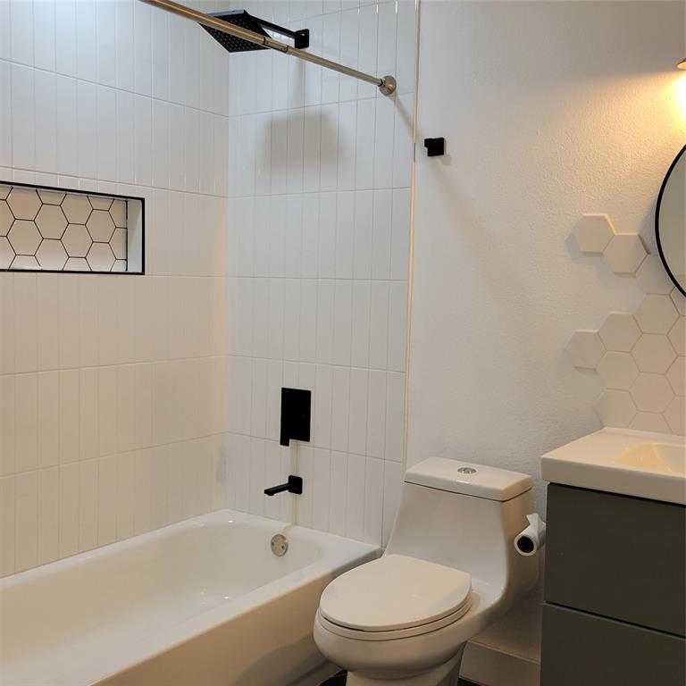6808 Bryn Mawr DR