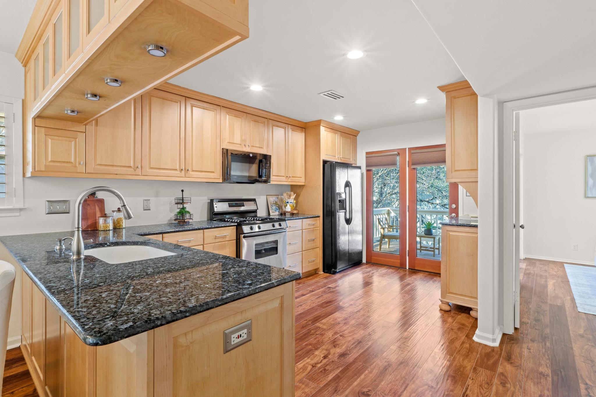 3200 Maywood Ave # A