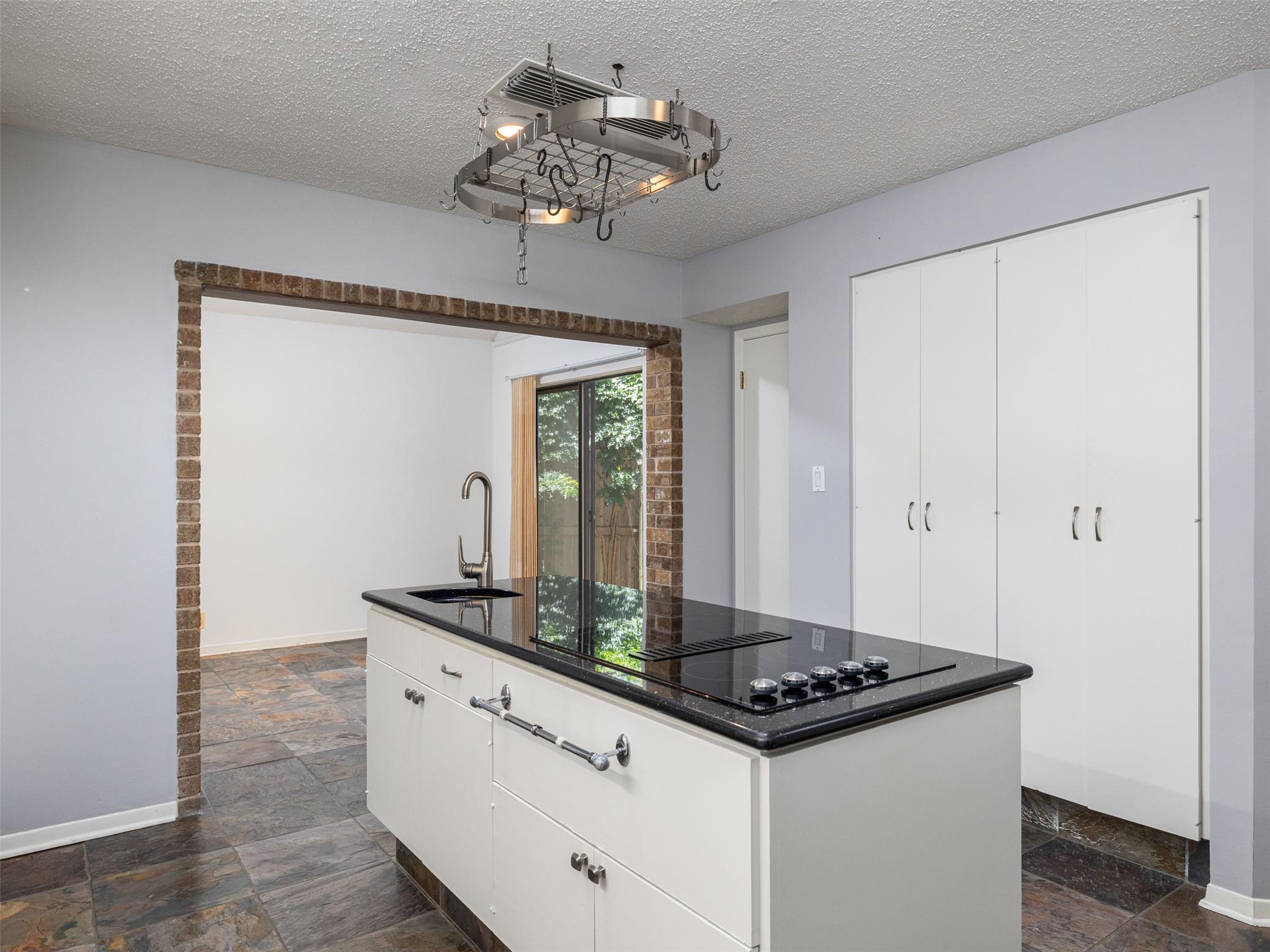 1706 Graywood CV