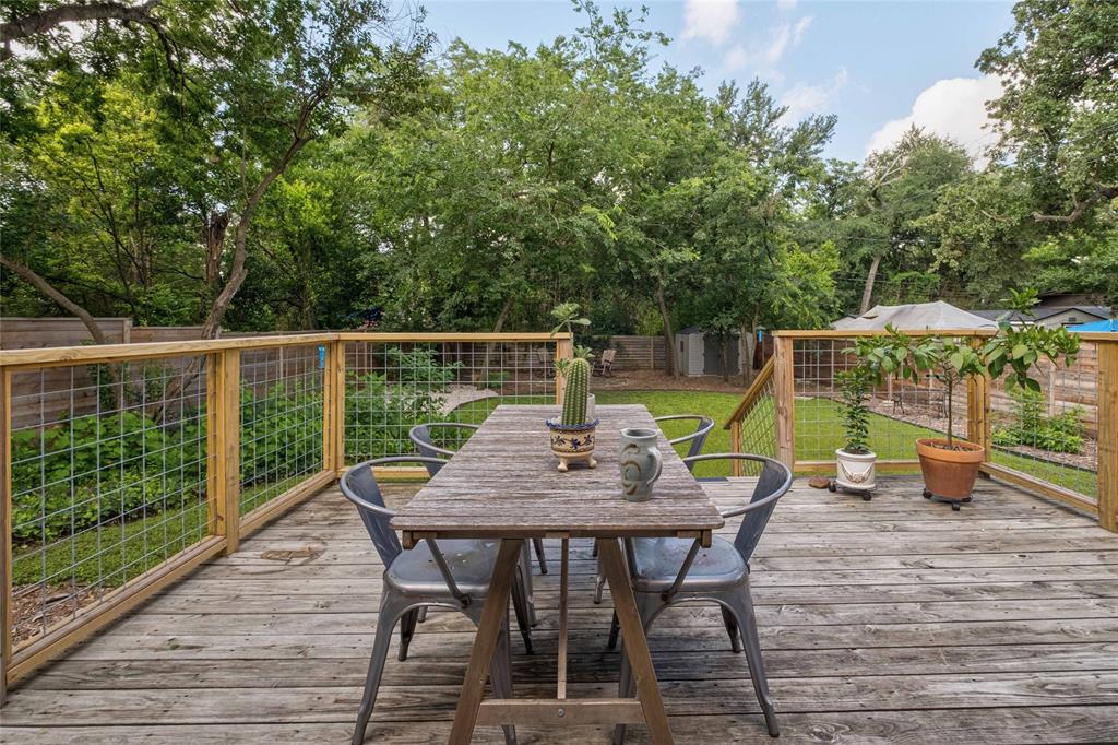 1209 Bentwood RD