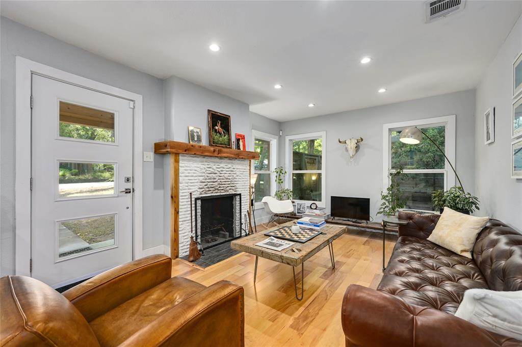 1209 Bentwood RD