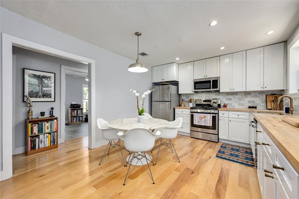 1209 Bentwood RD