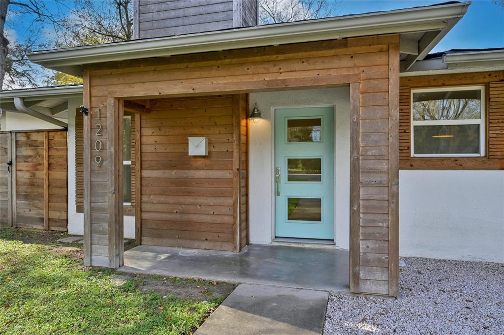 1209 Bentwood RD