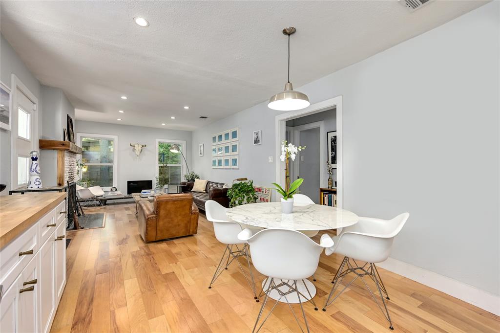 1209 Bentwood RD