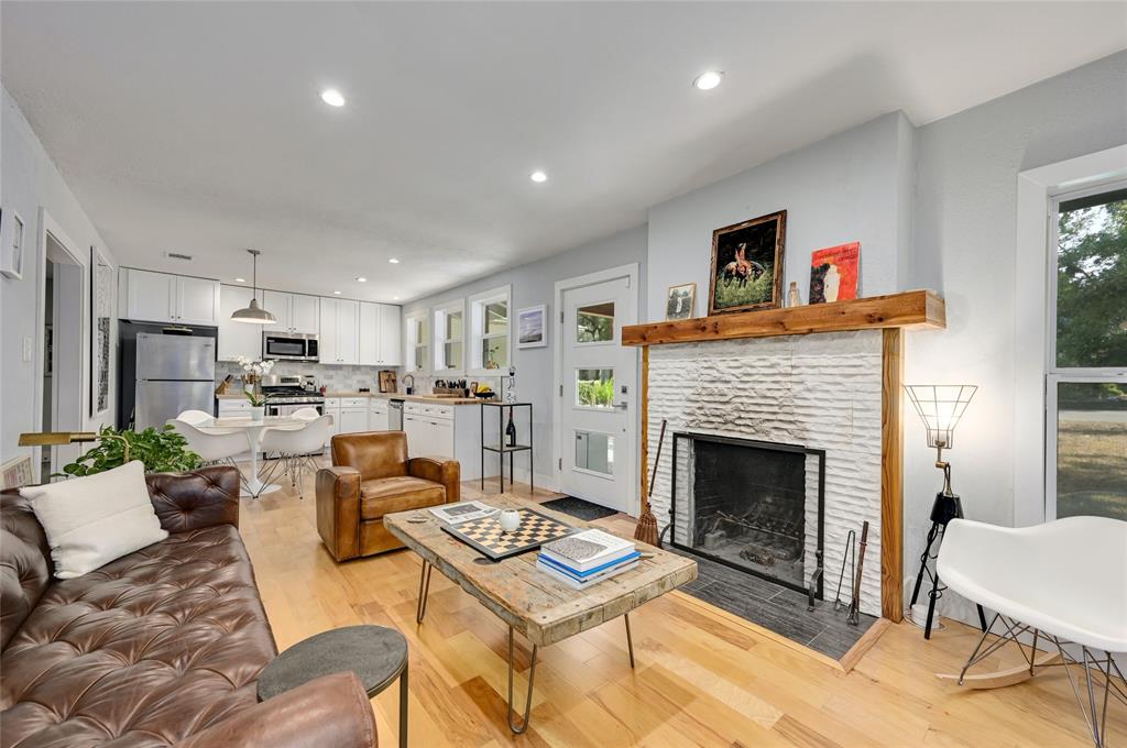 1209 Bentwood RD