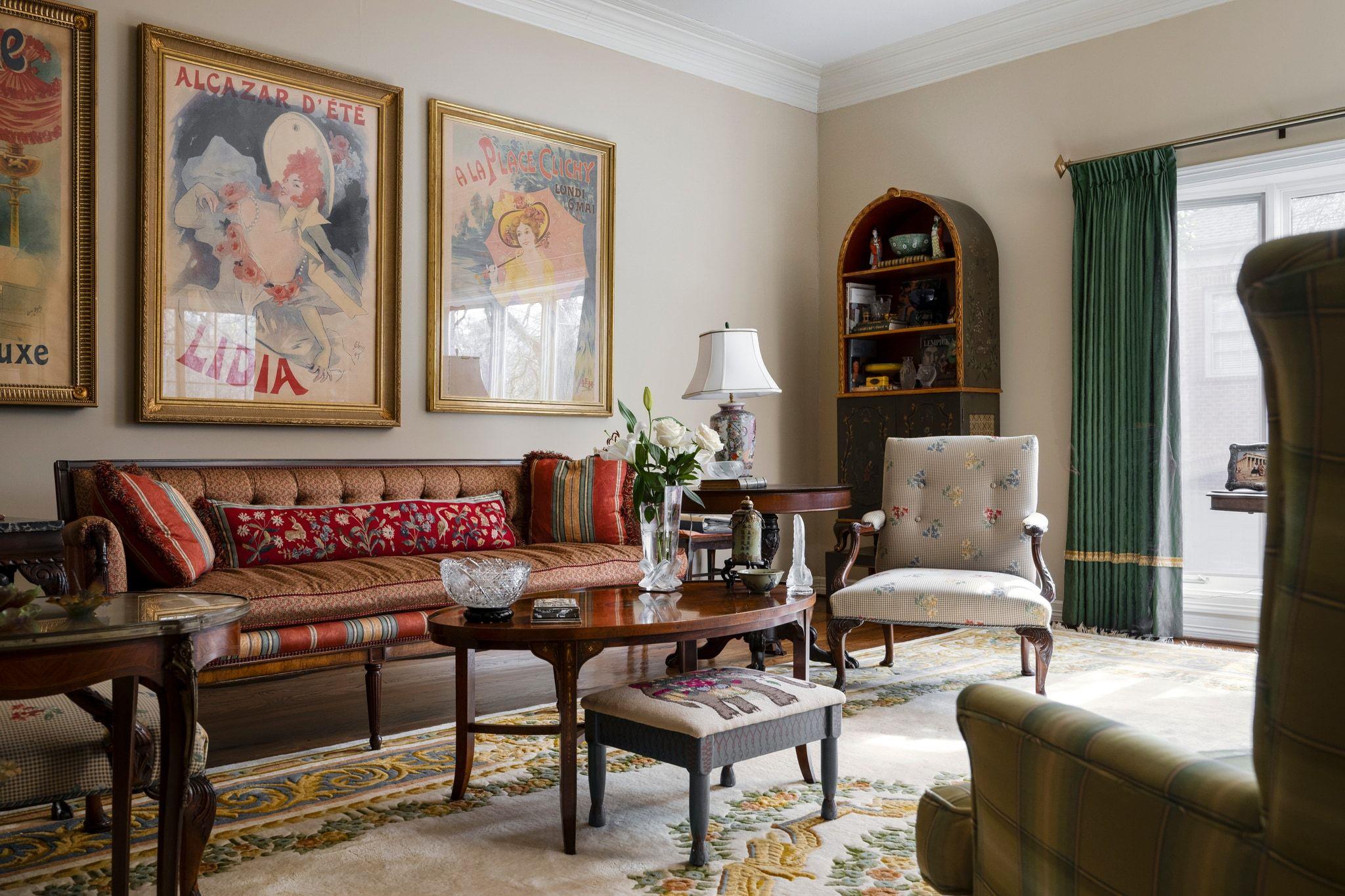 2716 Hillview Green LN