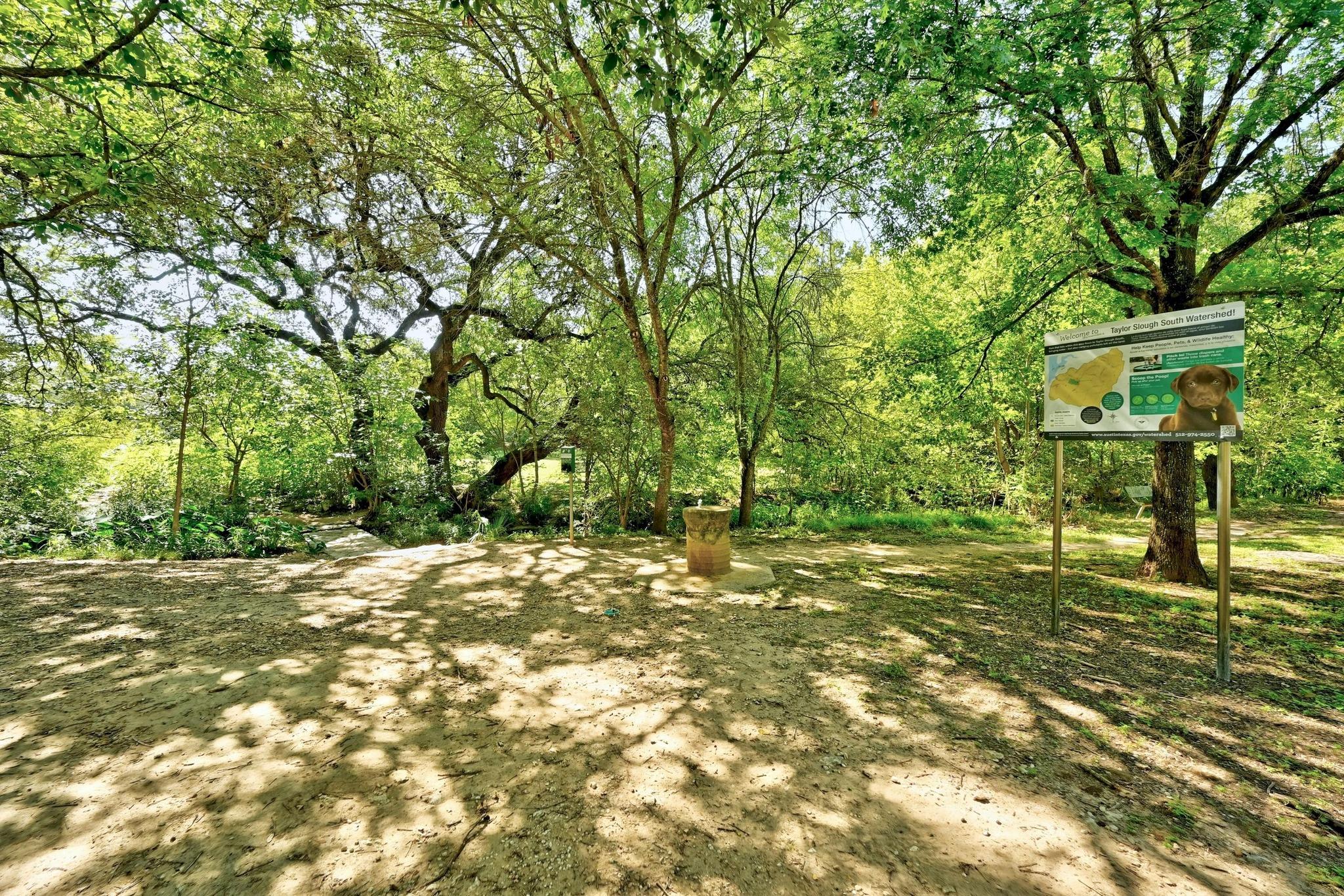 2716 Hillview Green LN