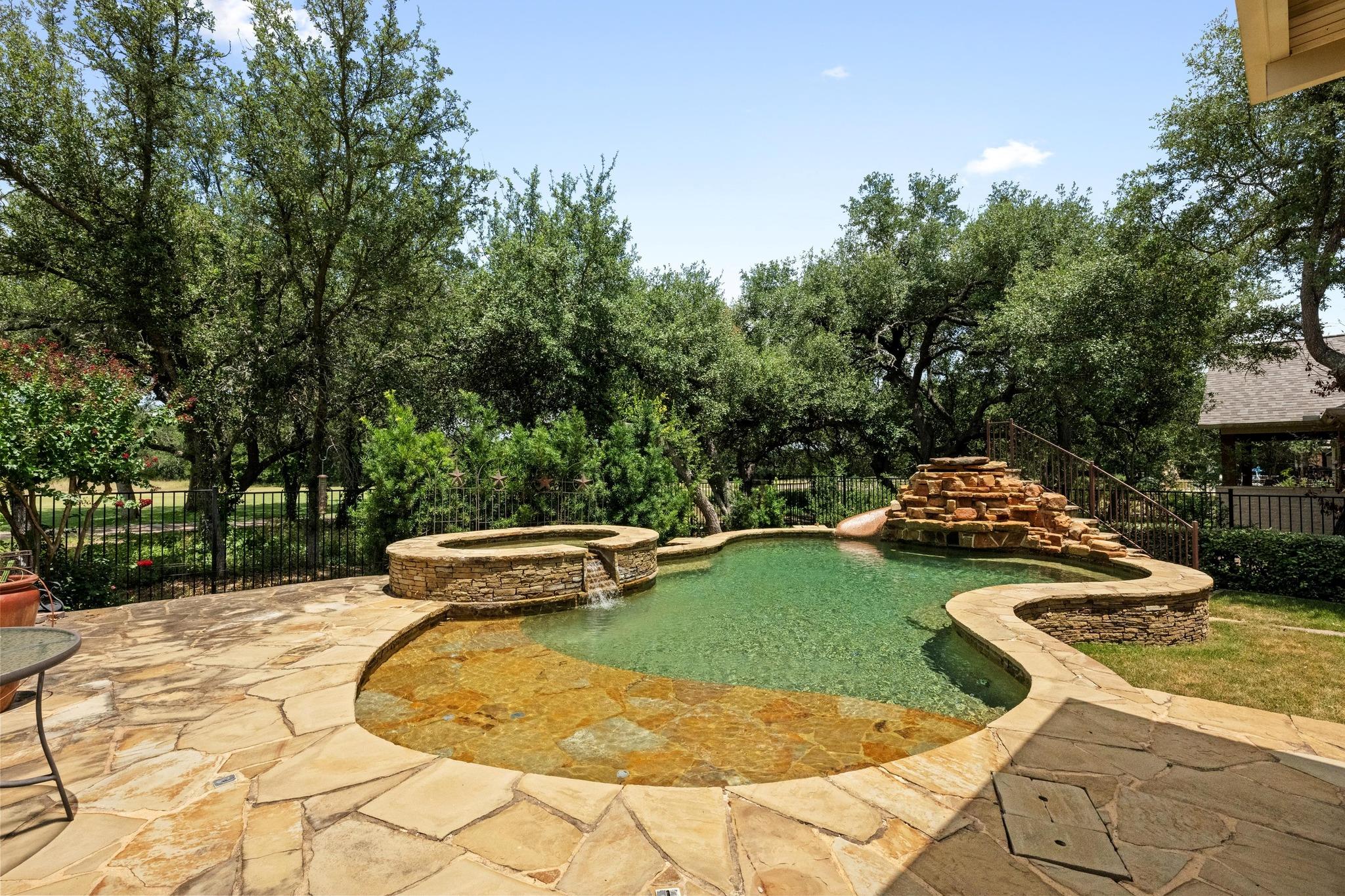 11313 Hollister DR