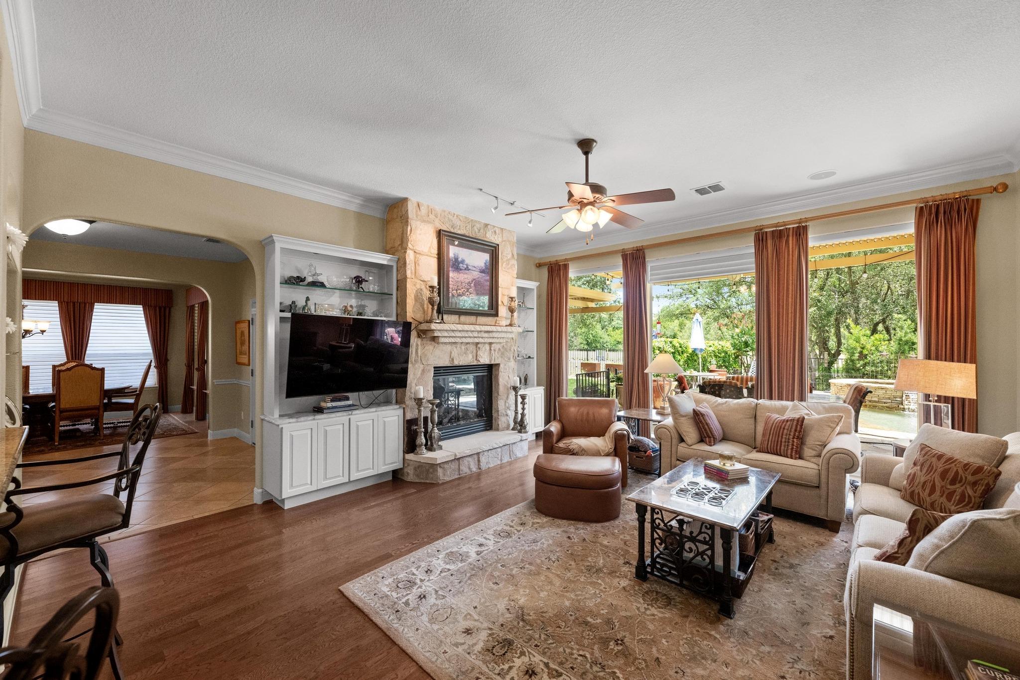 11313 Hollister DR