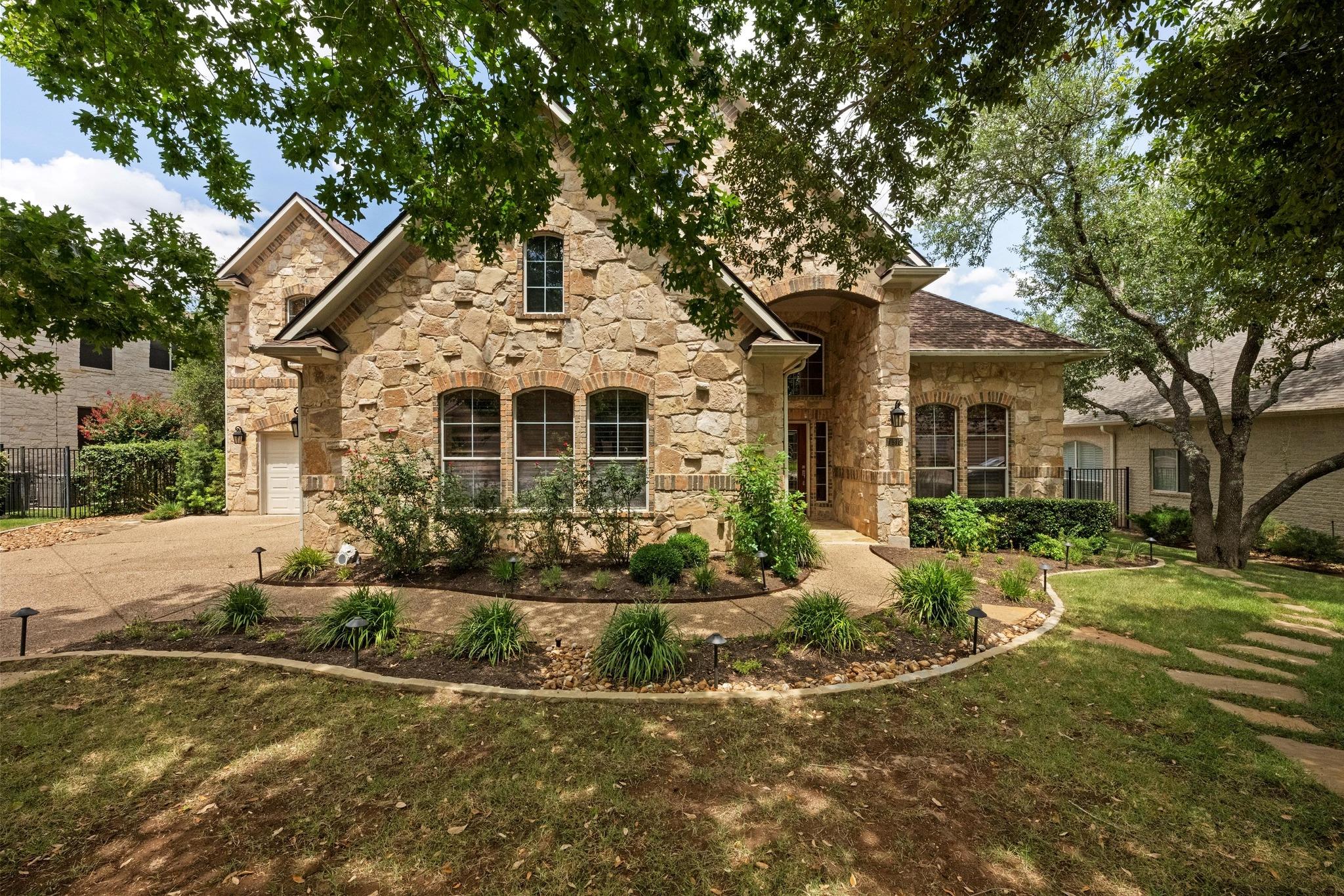 11313 Hollister DR