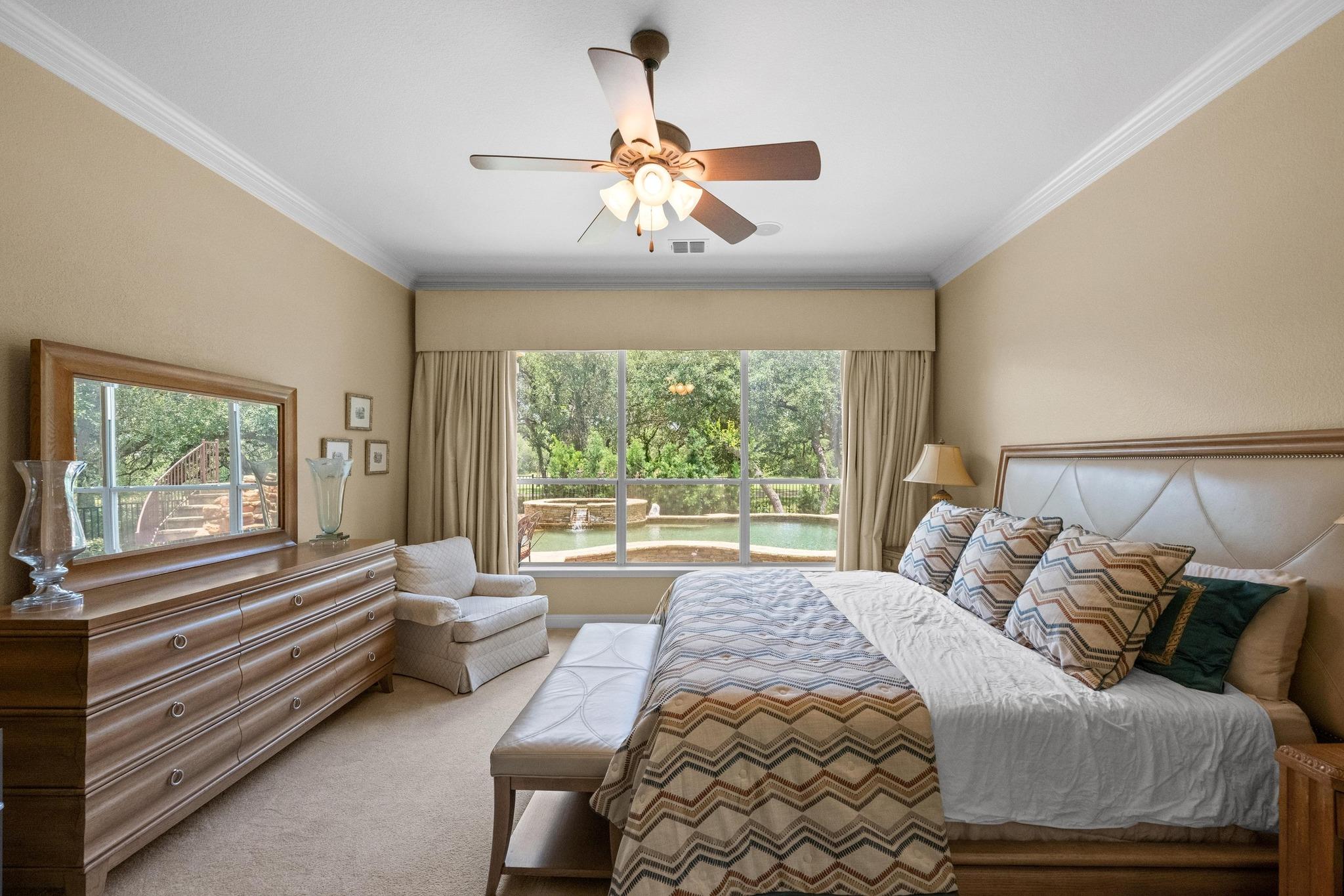 11313 Hollister DR