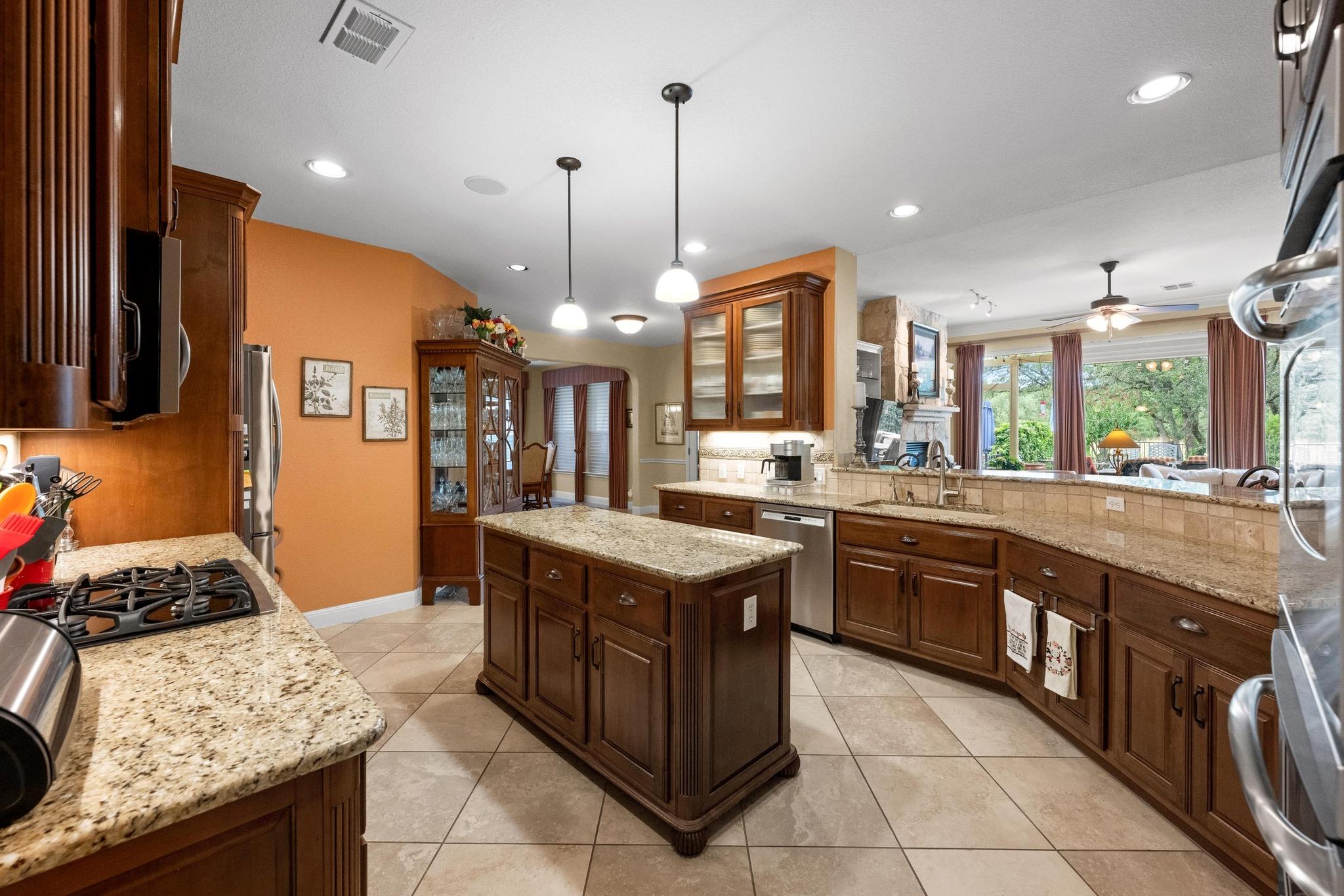 11313 Hollister DR