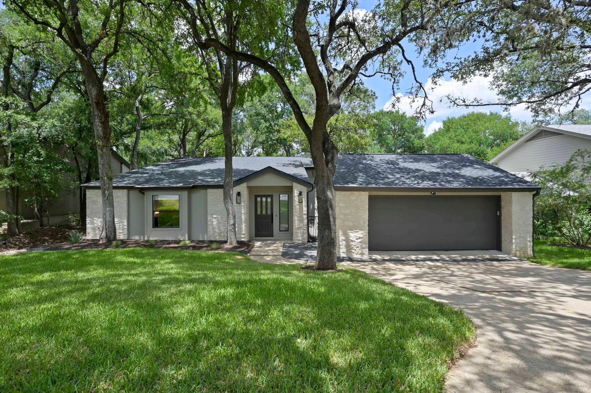 3212 Thousand Oaks DR