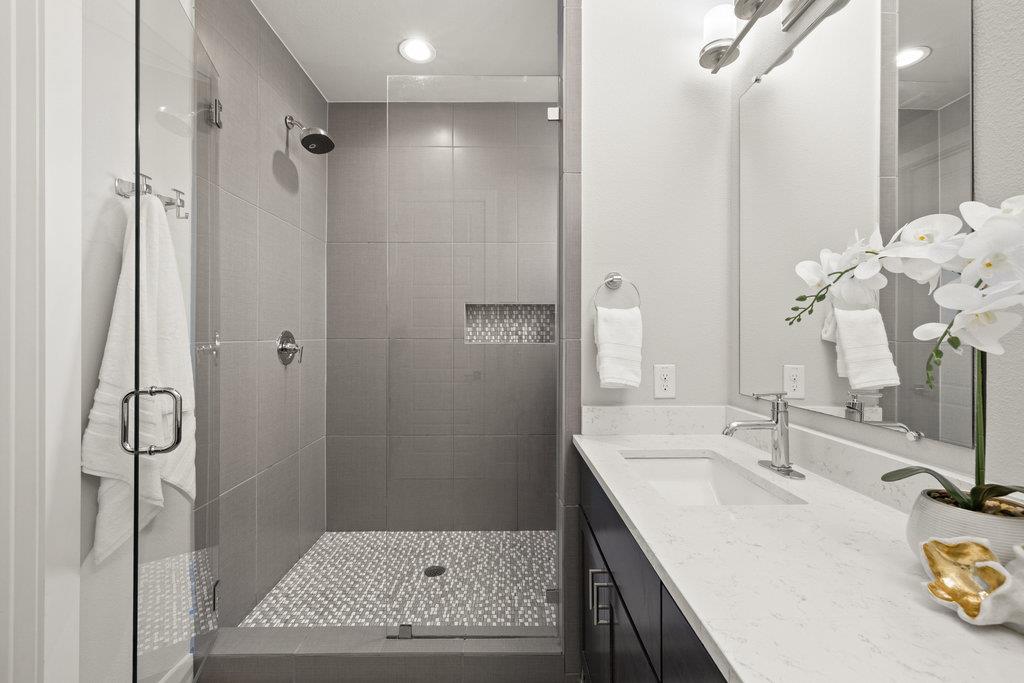 3900 Sightline ST # 127