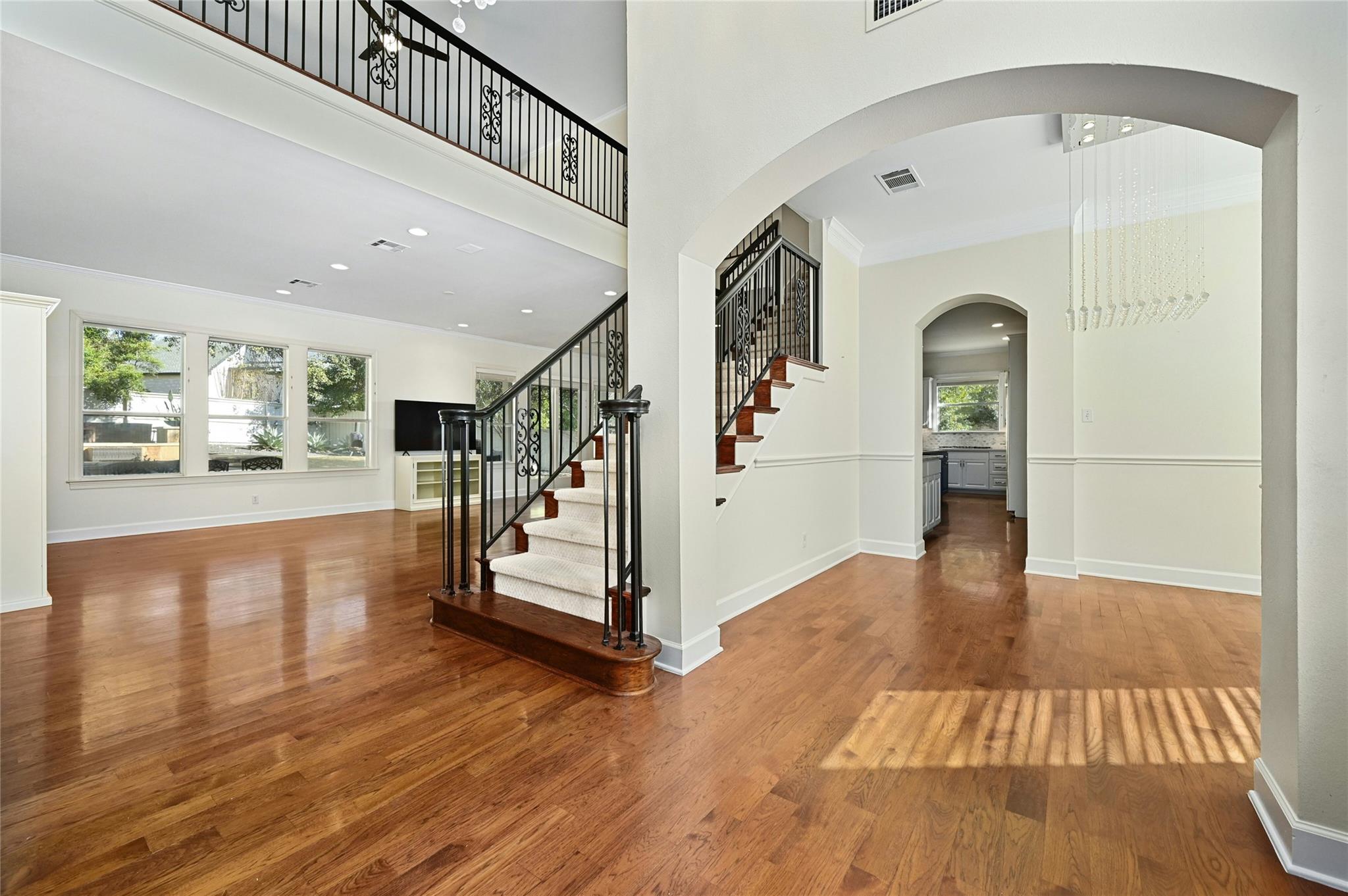 6615 Dogwood Creek DR