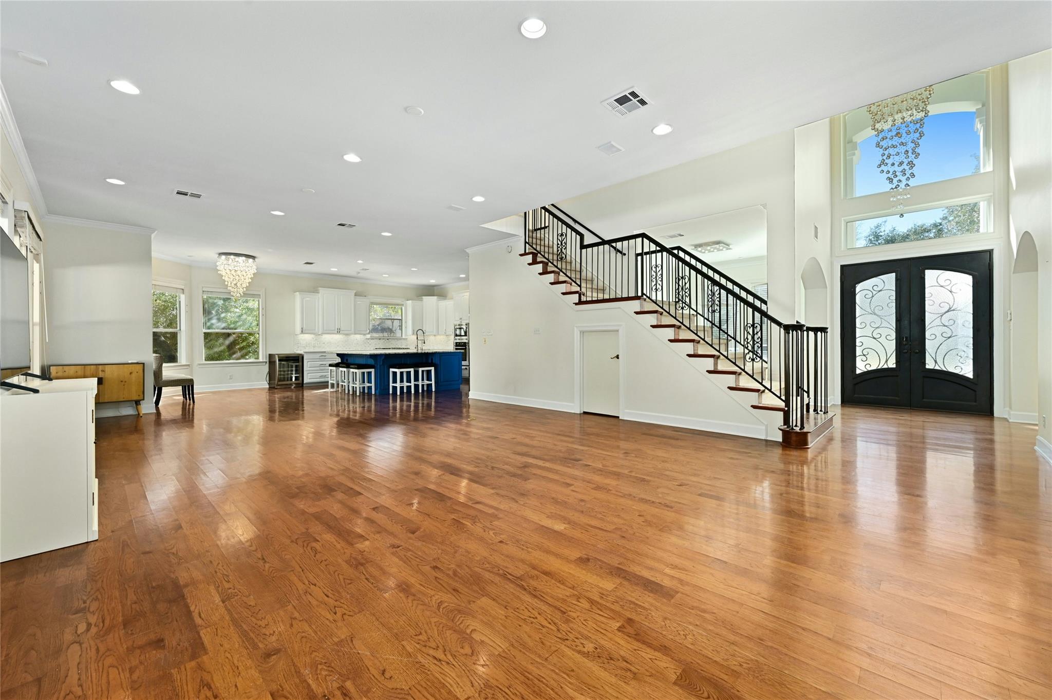 6615 Dogwood Creek DR