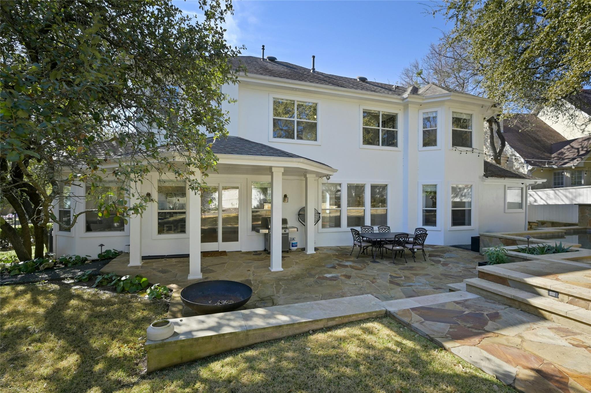 6615 Dogwood Creek DR