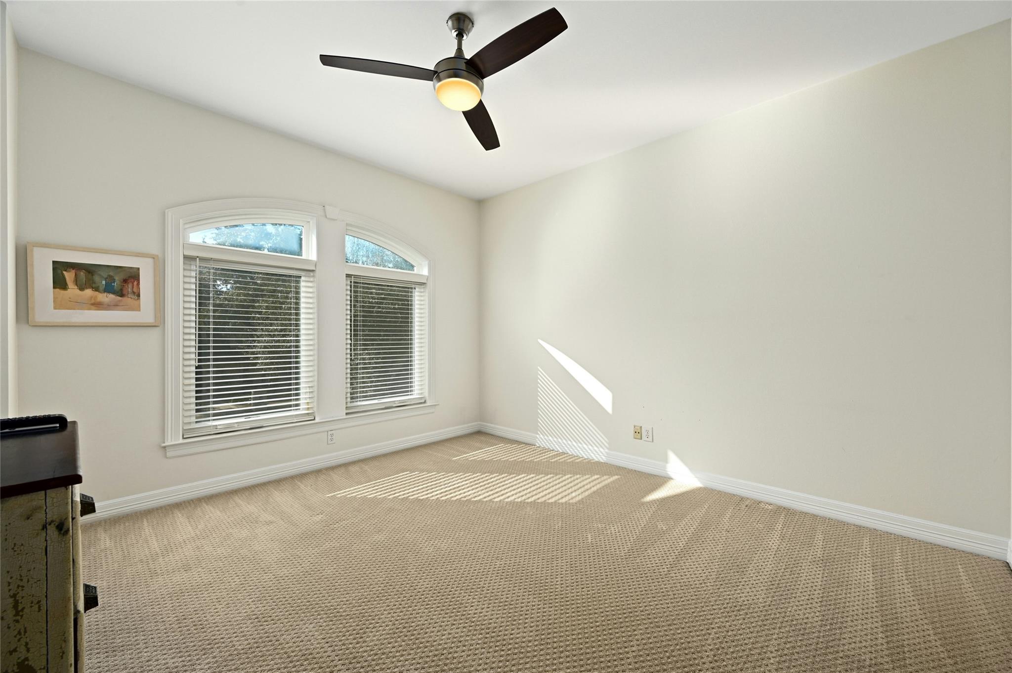 6615 Dogwood Creek DR