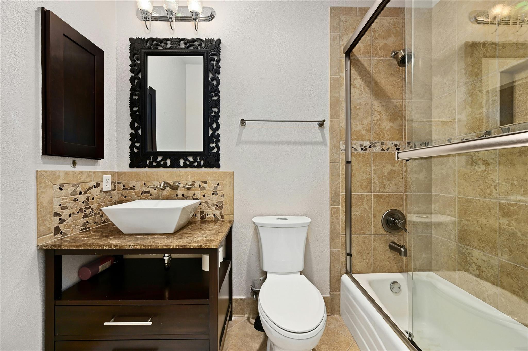 6615 Dogwood Creek DR