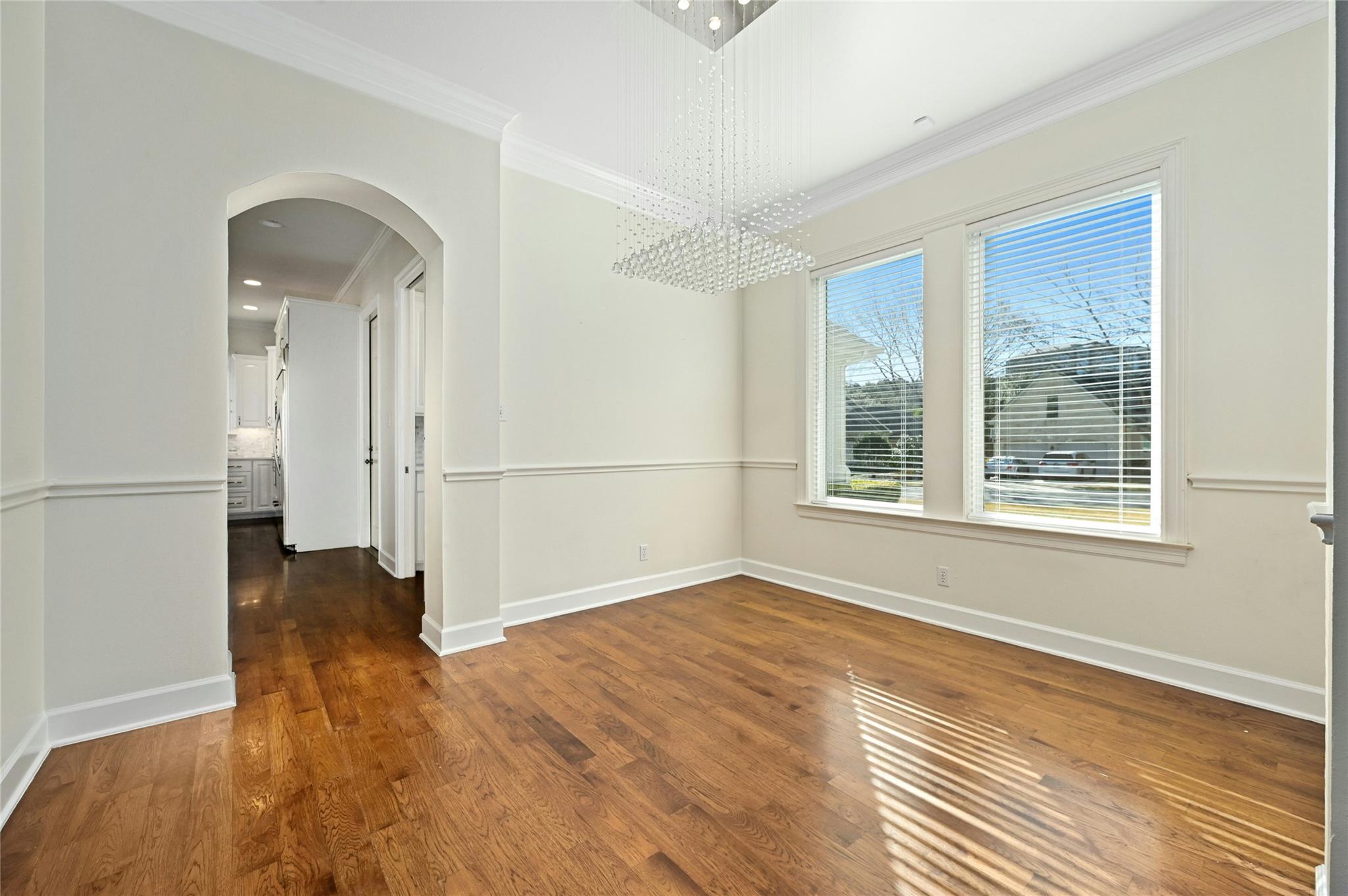 6615 Dogwood Creek DR