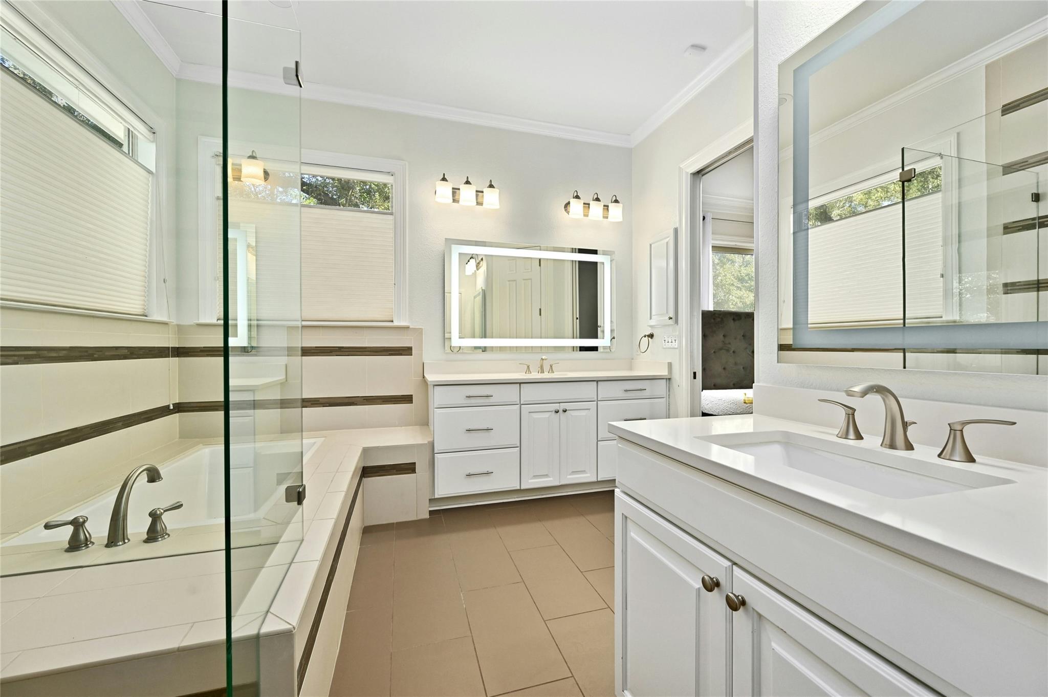 6615 Dogwood Creek DR