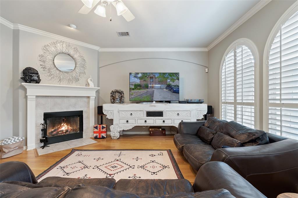 11721 Emerald Falls DR