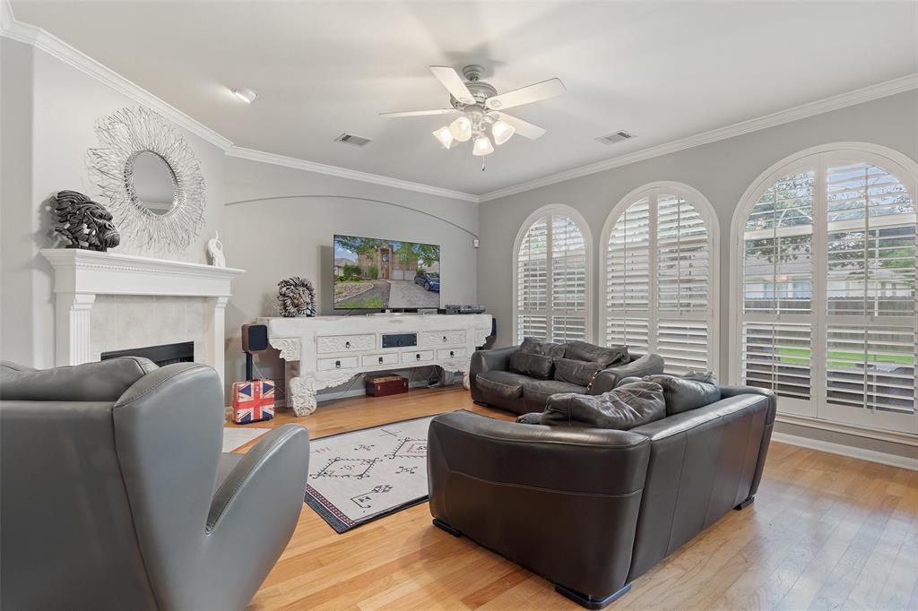 11721 Emerald Falls DR