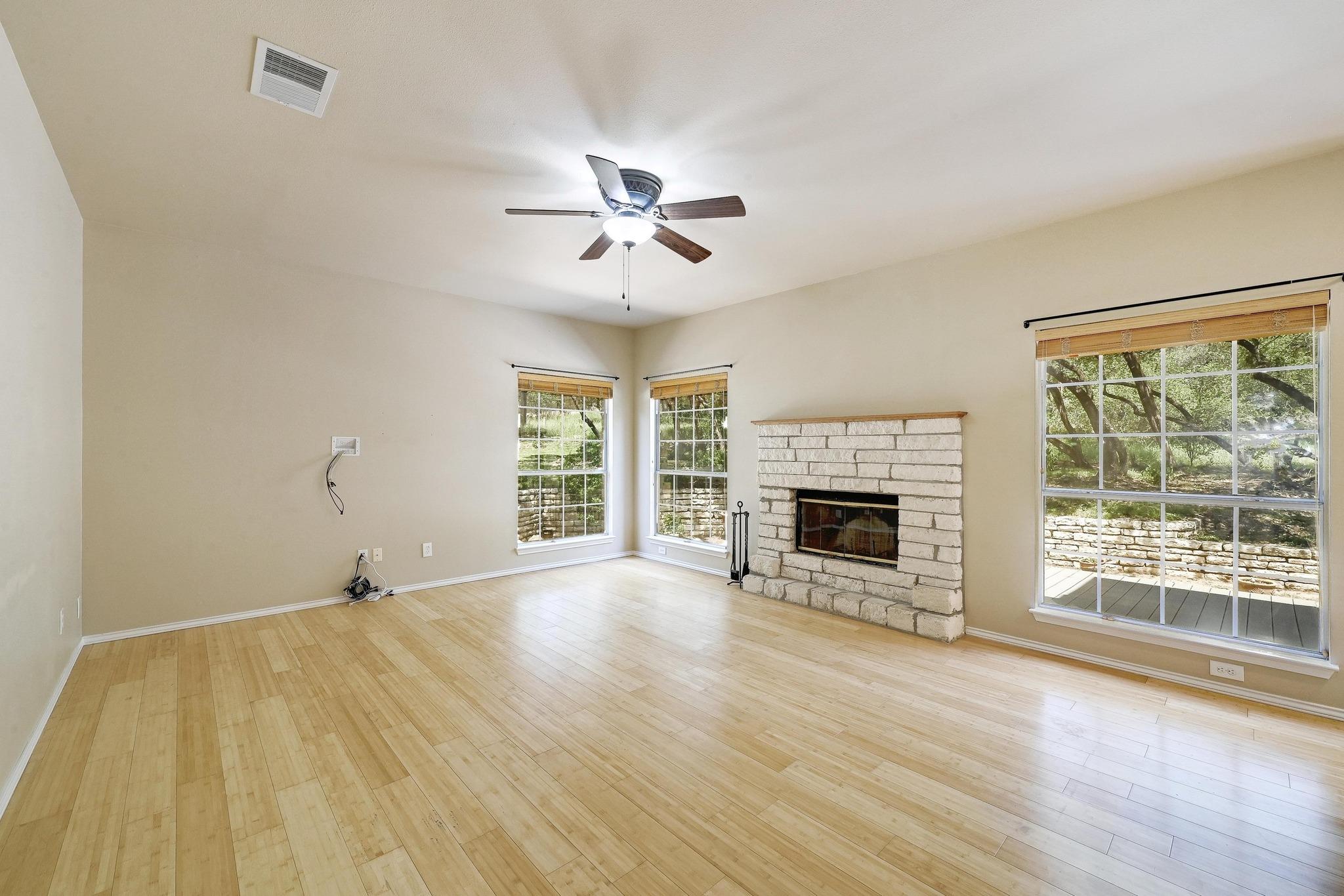 117 DEERHORN CT