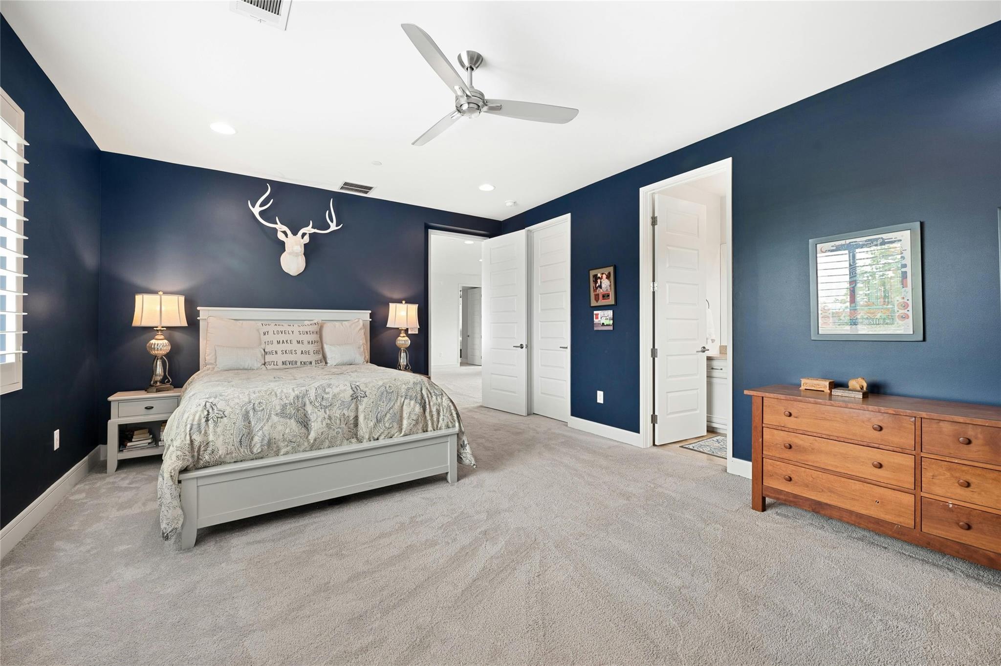 2201 Cypress PT W
