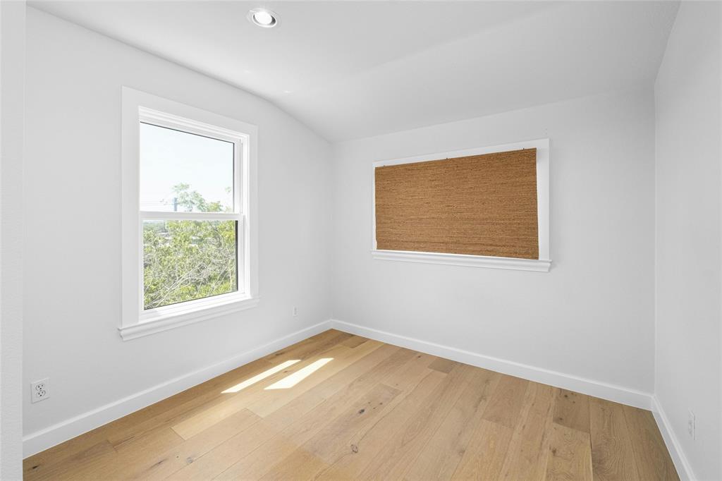 1203 Cedar Ave