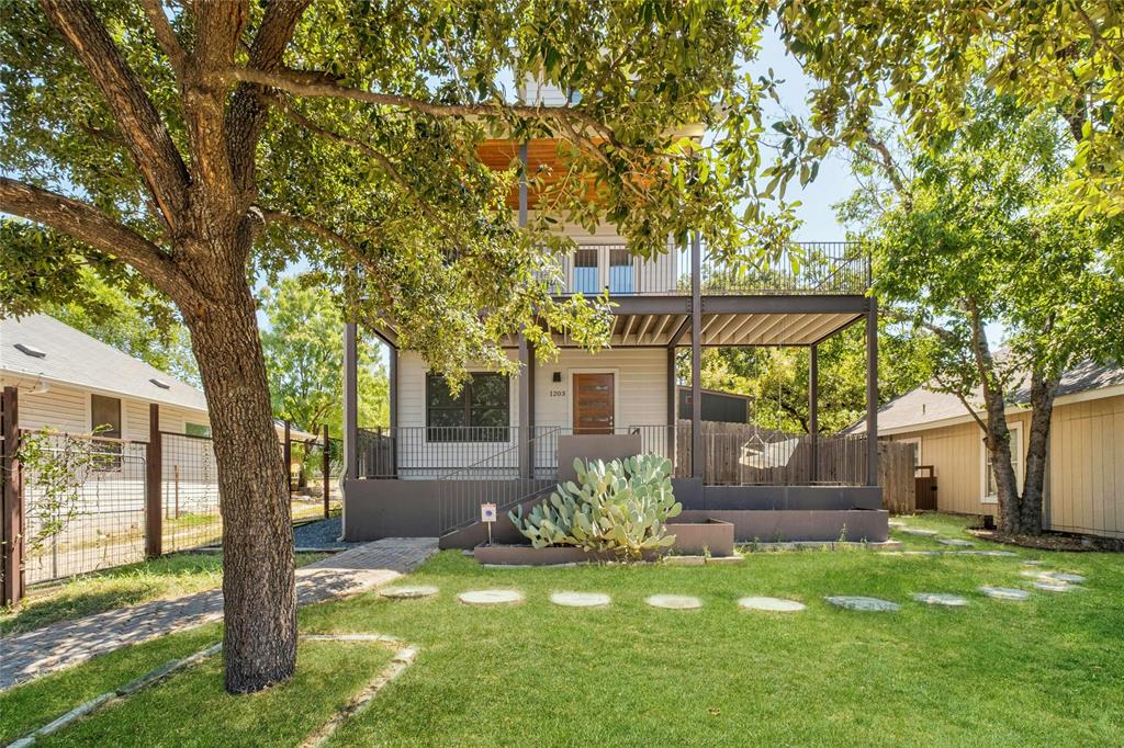 1203 Cedar Ave