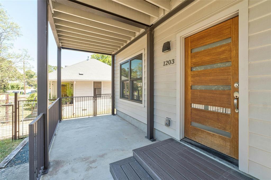 1203 Cedar Ave