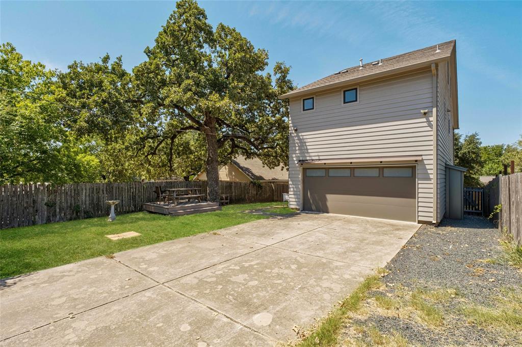 1203 Cedar Ave