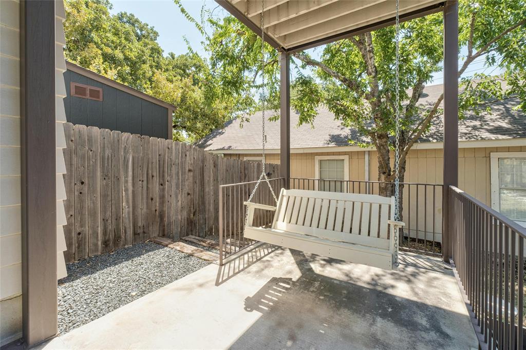 1203 Cedar Ave